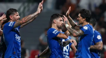 صفقة كبري مرتقبة.. بنزيما يوجه فنربخشة التركي نحو نجم الهلال السعودي الجديد